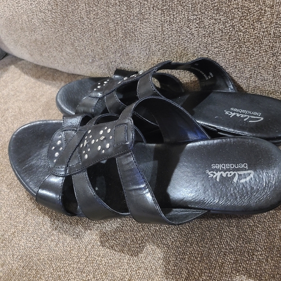Clarks Bendables Black Wedge Sandal size 9 - Picture 3 of 12